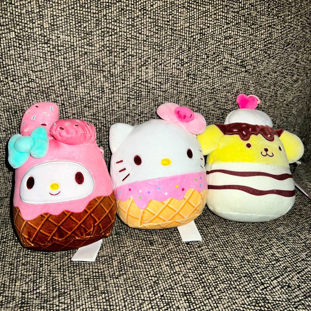 Sanrio squishmallow bundle!